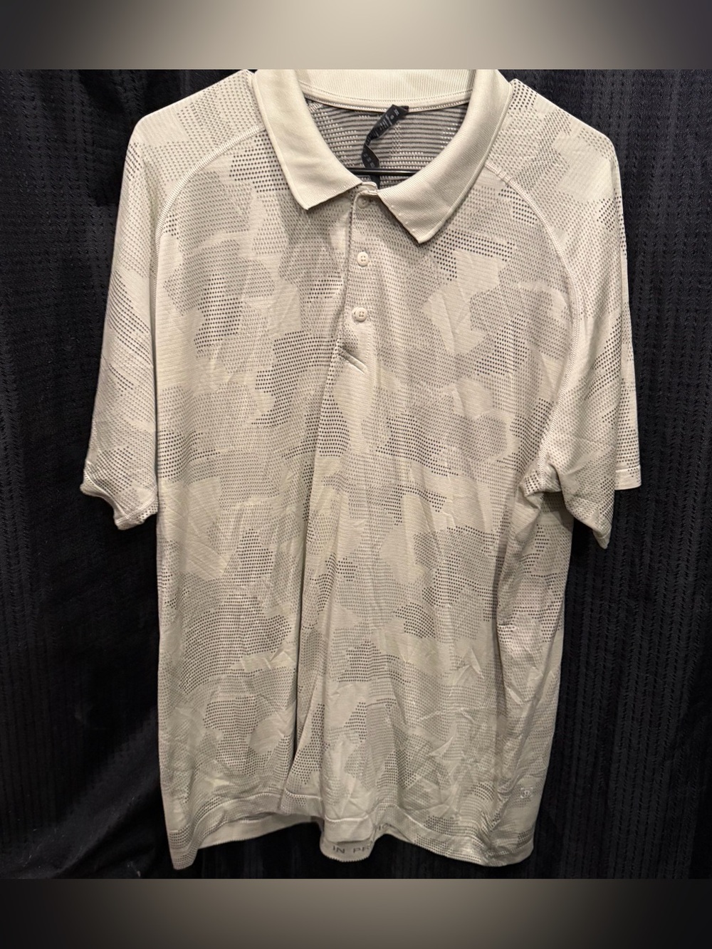 Lululemon Metal Vent Tech Polo *Geo Camo Carbon Dust / Muslin / Black Size XXL